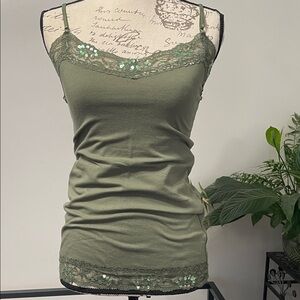Green Lace Trim Women’s Tunic Tank Top